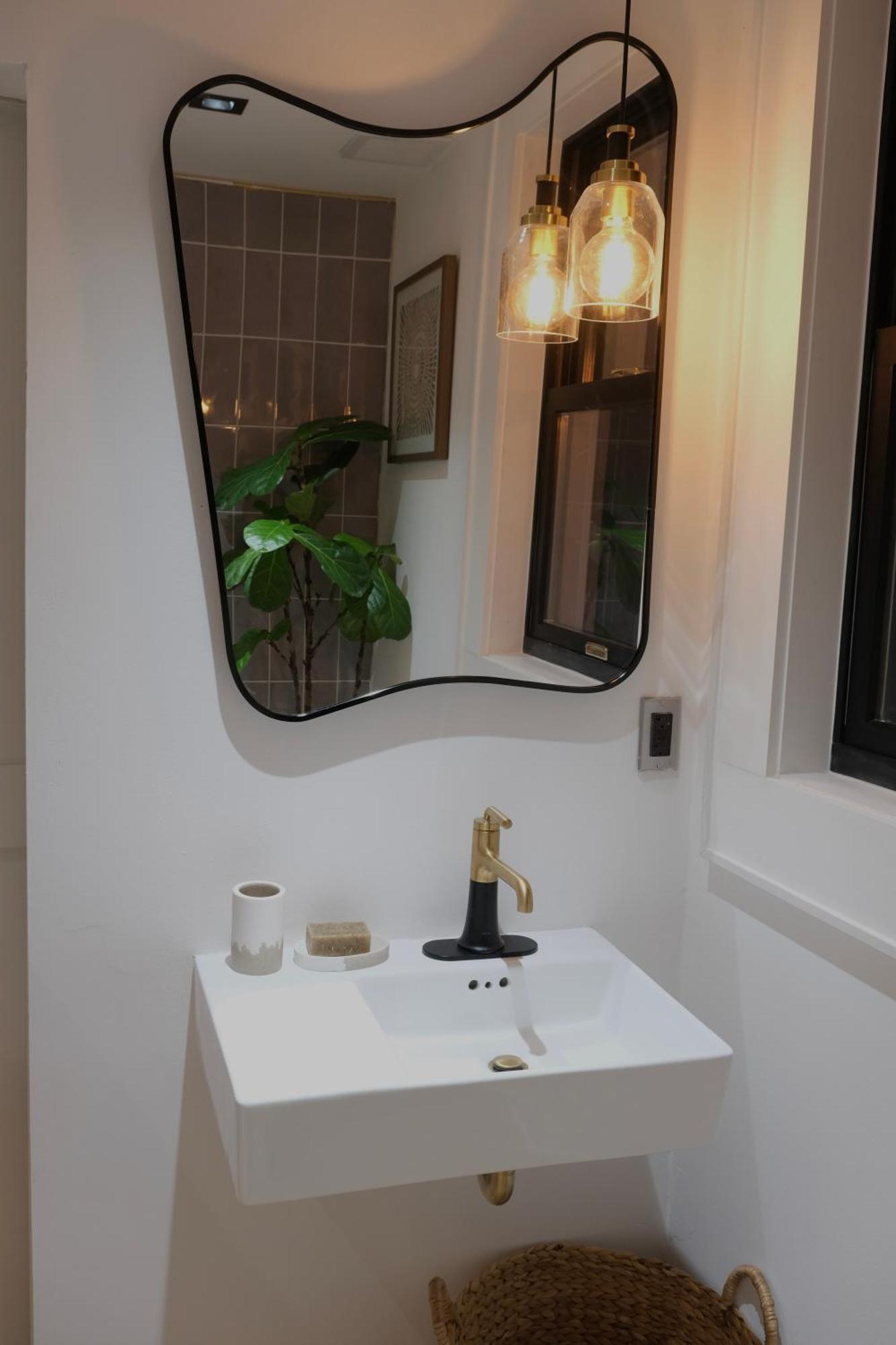 Ellis Hideaway Guest house